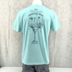 NWT Margaritaville Shirt Men Medium‎ Parrots Watering Hole Jimmy Buffett Beach